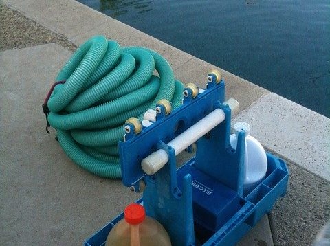 pool-cleaning-330406_640